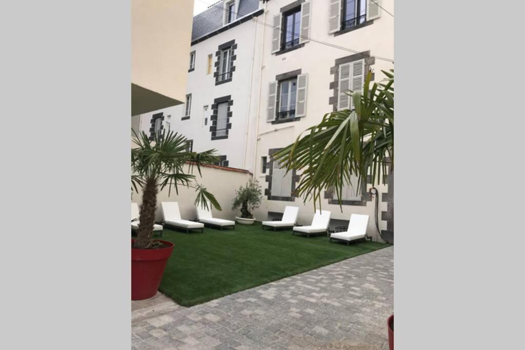 Rare Petit Cocon F1 Calme Possibilite Jacuzzi Hammam En Sus Lejlighed Chamalières Eksteriør billede